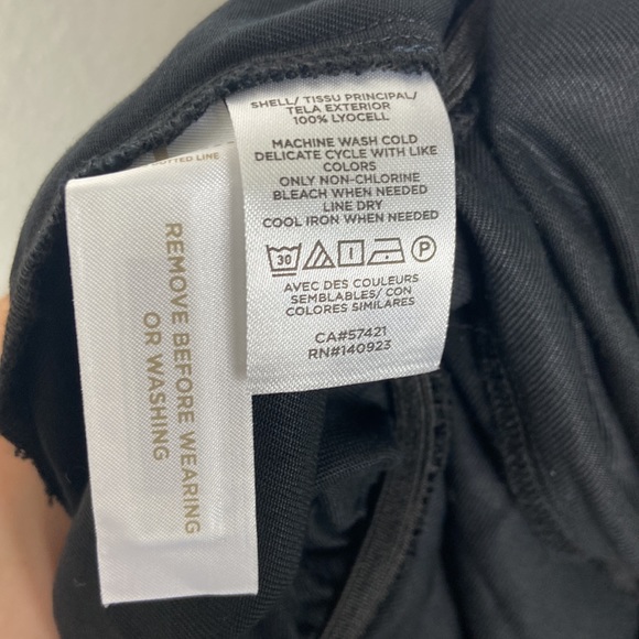 NWOT LOFT Black Short Romper with Pockets - Picture 9 of 9